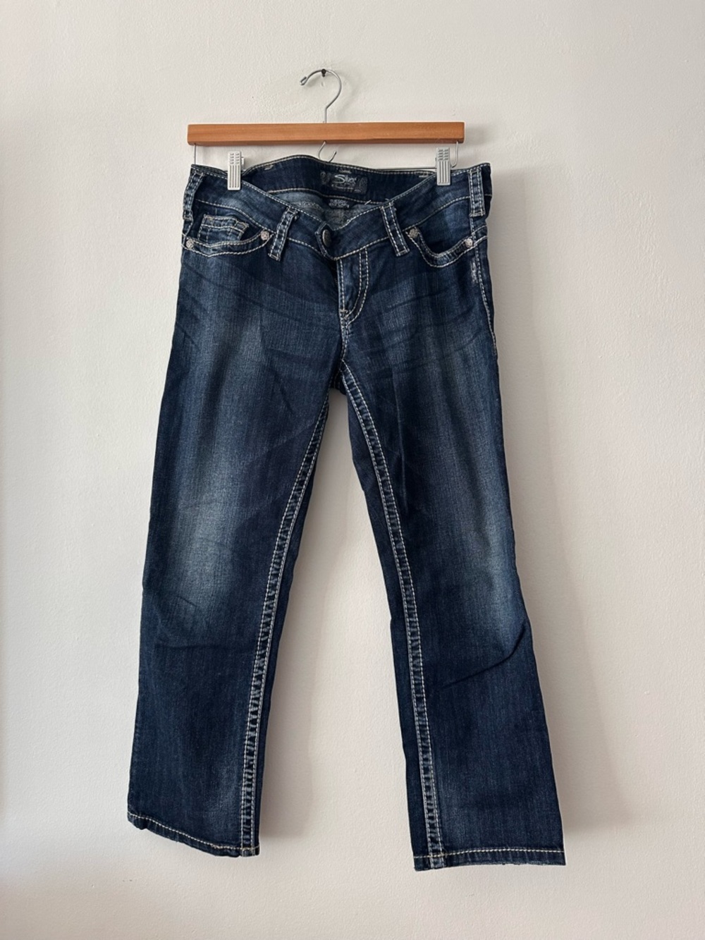 Silver Jeans Tuesday Capri Women’s Blue Low Rise Capri Dark Wash size 30/ 16.5